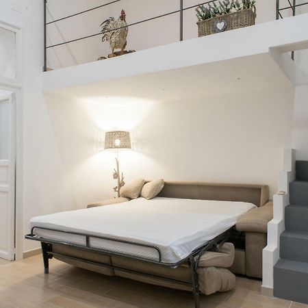 Casa Moneka Politeama Lägenhet Palermo Exteriör bild