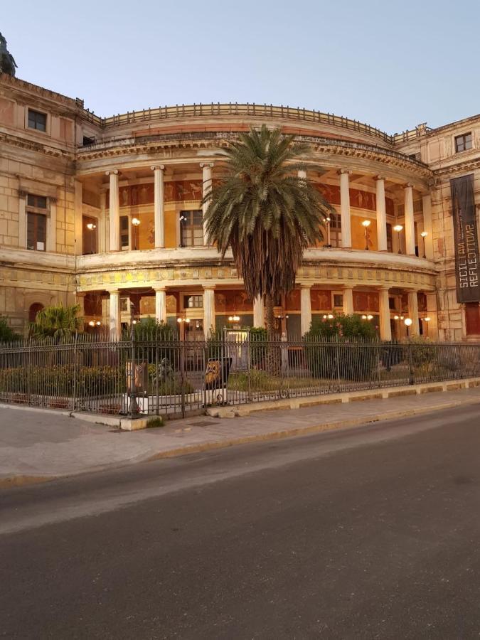 Casa Moneka Politeama Lägenhet Palermo Exteriör bild